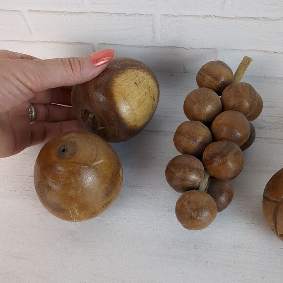 Vintage Wooden Fruit 5pc. Mid Century Home Decor Boho Eclectic Cottage 1960s - Picture 6 of 11